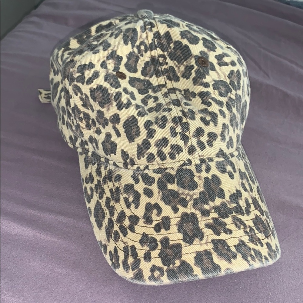 Cheetah baseball cap